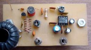 Sebuah transistor penerima FM super regeneratif satu