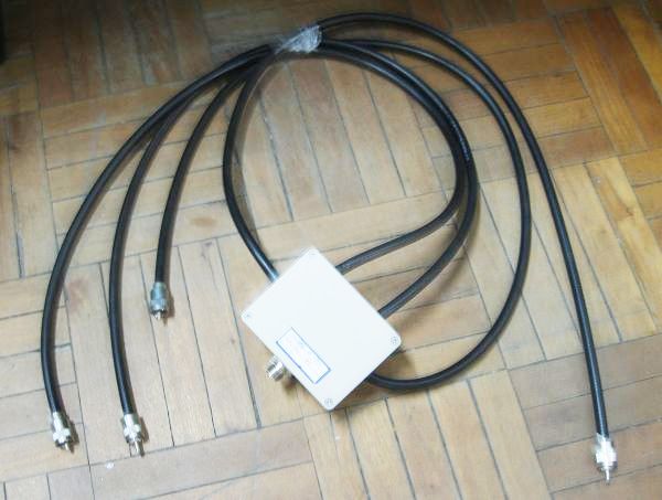 FMUSER Four in One Fou Bay Power Splitter / Combiner 600W untuk Dipole Antenna 88MHz-108Mhz