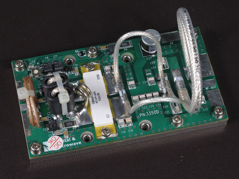FMUSER RFU6001A 600W FM RF Power Amplifier Lavan Module 87MHz-108MHz Input 2W lähtö 600W