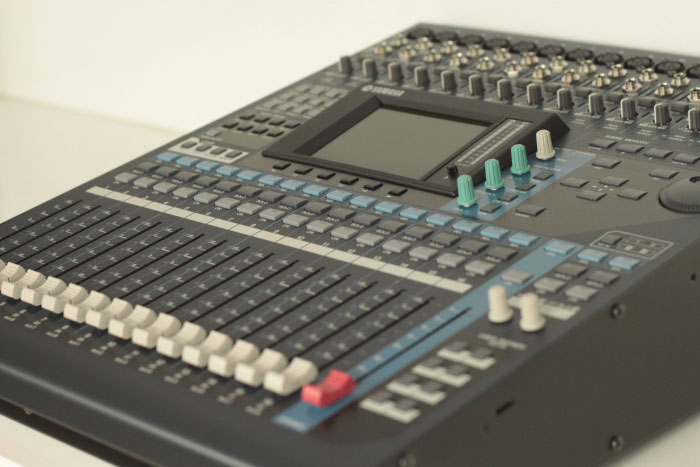 Yamaha 01V96VCM 16-kanaals digitale mixer