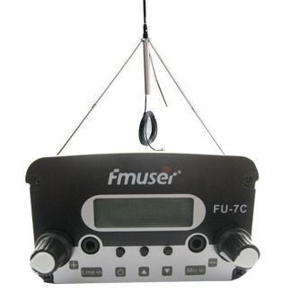 FMUSER 7W CZH-7C CZE-7C FU-7C FM stereo PLL yayın vericisi 76MHz-108MHz + GP100 Anten + Güç Kaynağı Kiti kapağı 1KM-2.5KM