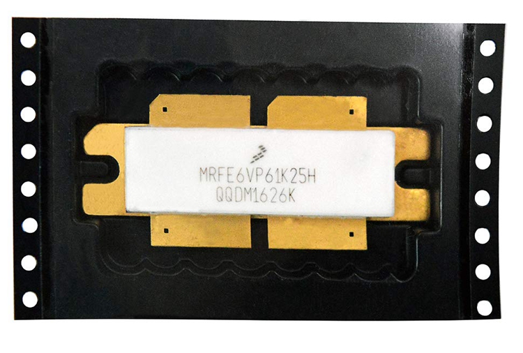 Transistore LDMOS di potenza RF a banda larga da 6 V CW 61 V 25-1.8 MHz MRFE600VP1250K50H